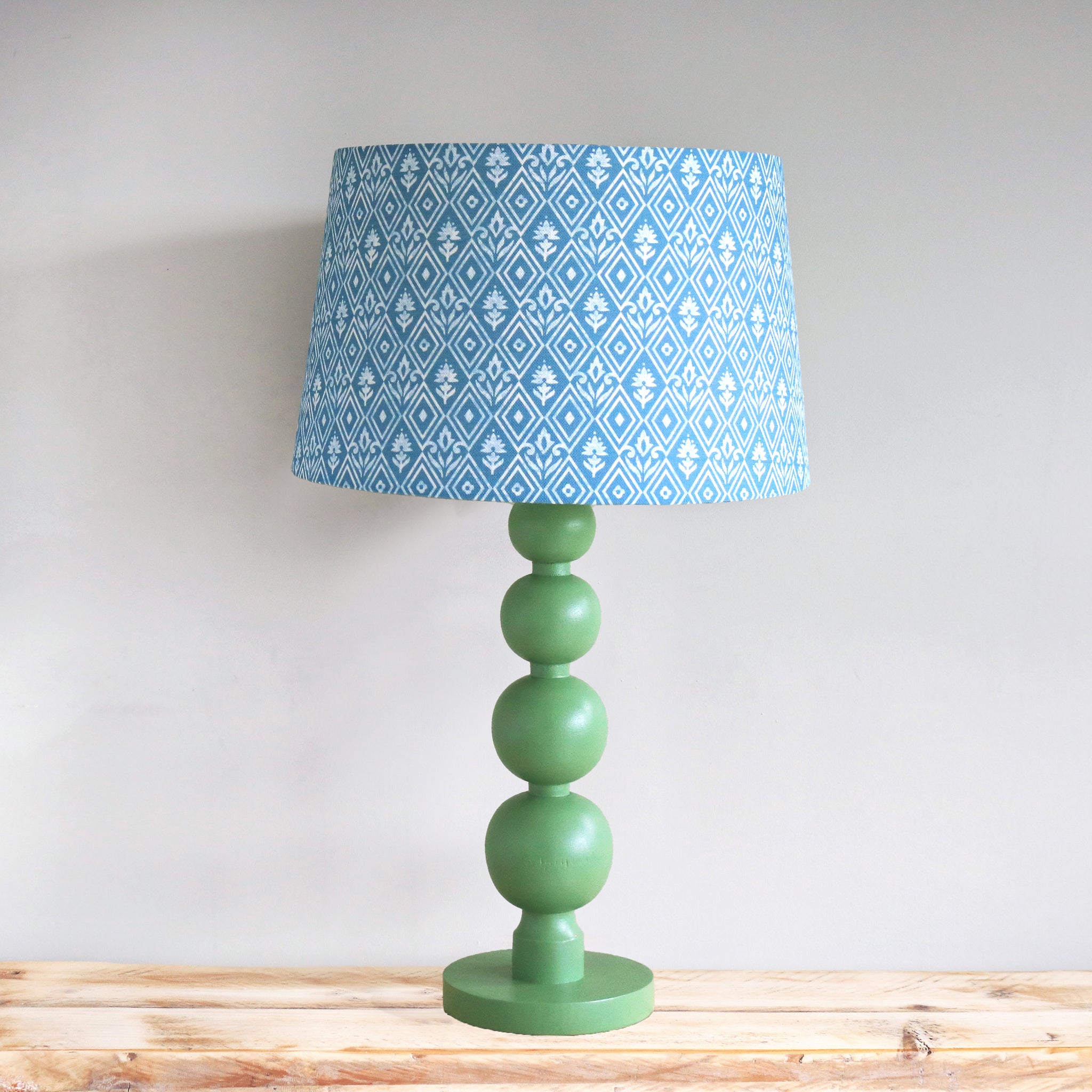 Purbeck Painted Sphere Lamp Base - Garden Green