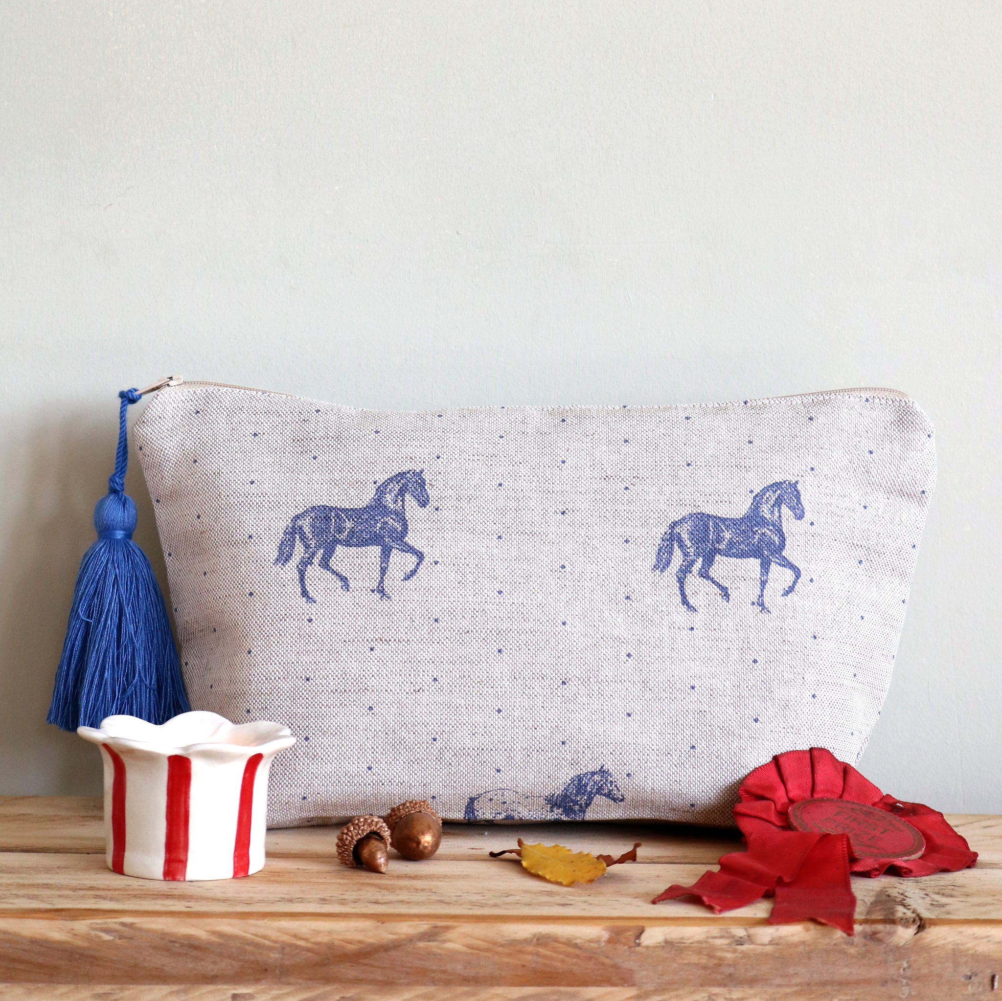 Country Horse Tassel Wash Bag - Durlston Blue On Natural